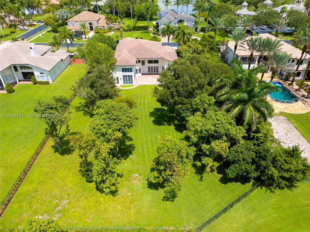 11406 Canyon Maple Blvd, Davie, FL 33330 Photo