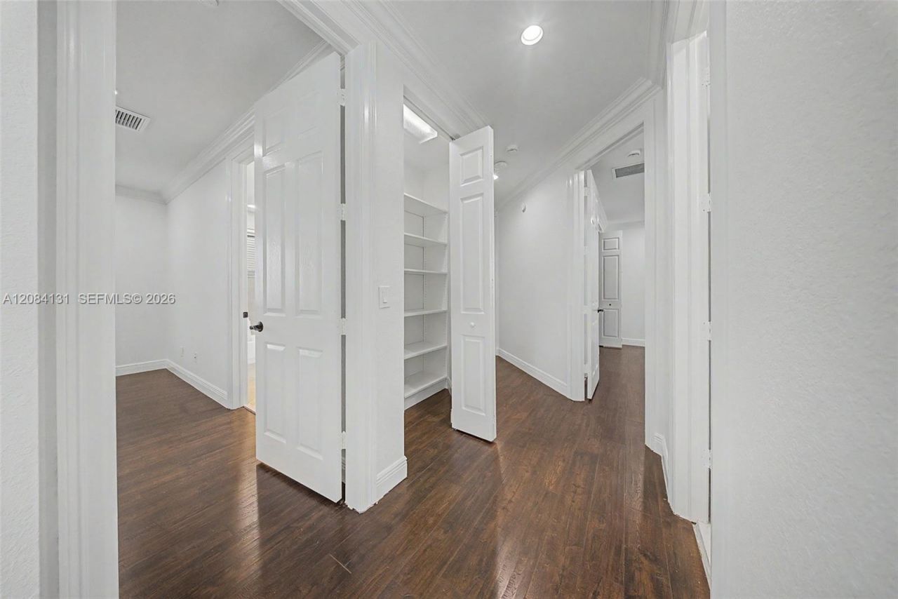 11406 Canyon Maple Blvd, Davie, FL 33330 Photo