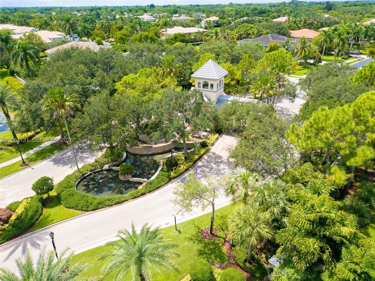 11406 Canyon Maple Blvd, Davie, FL 33330 Photo