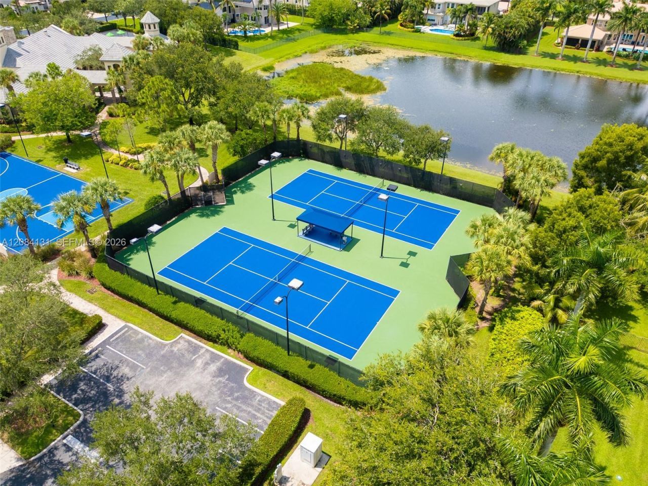11406 Canyon Maple Blvd, Davie, FL 33330 Photo