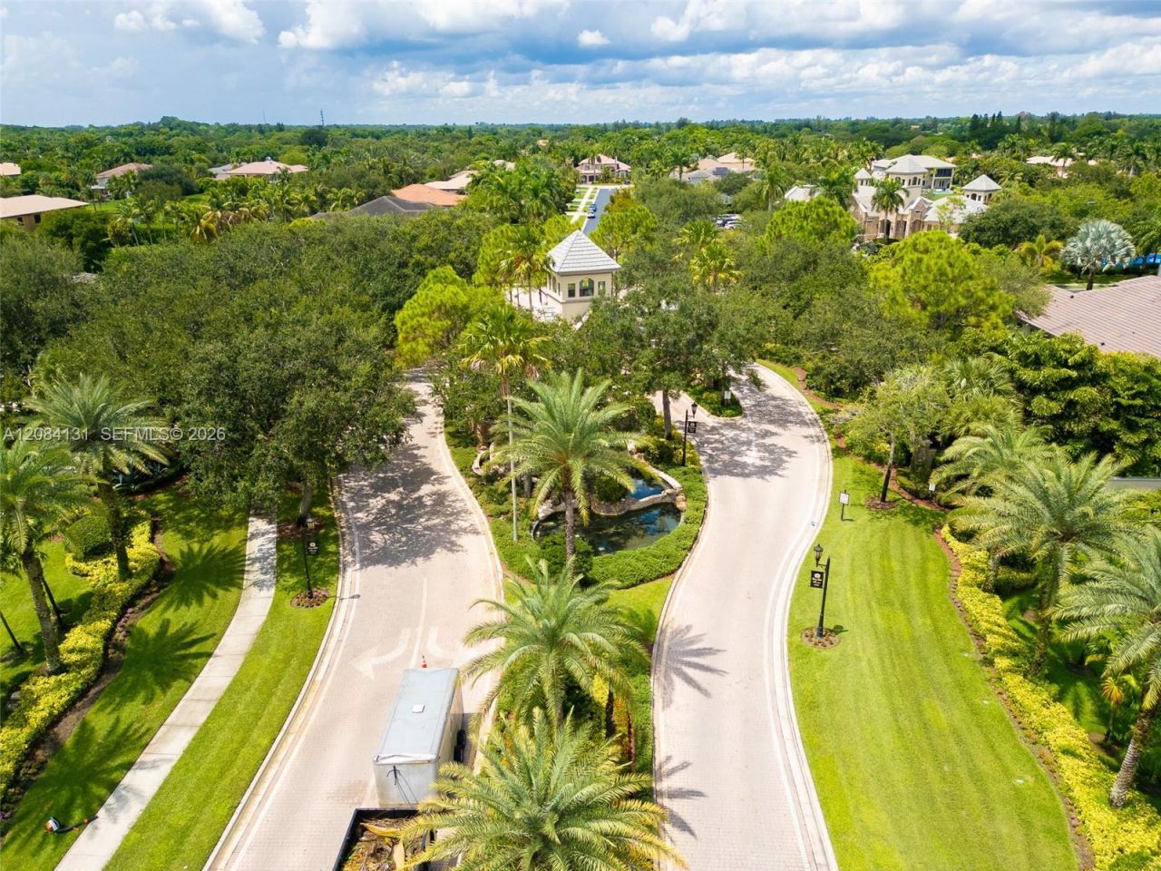 11406 Canyon Maple Blvd, Davie, FL 33330 Photo