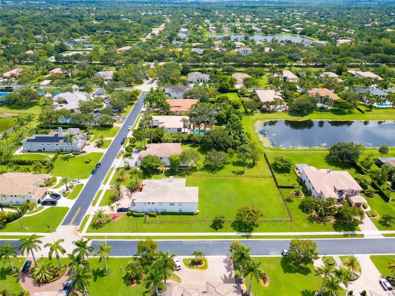 11406 Canyon Maple Blvd, Davie, FL 33330 Photo