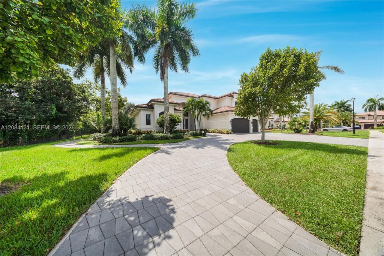 11406 Canyon Maple Blvd, Davie, FL 33330 Photo