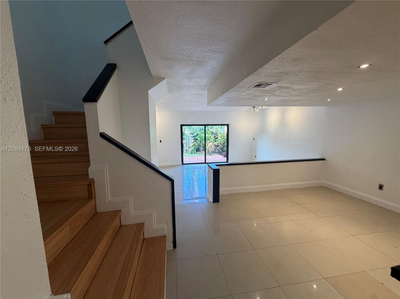 20509 NW 15th Ave , Unit 5-2, Miami Gardens, FL 33169 Photo