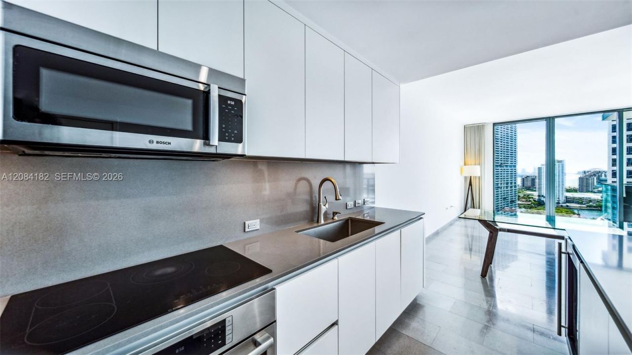 68 SE 6th St , Unit 1605, Miami, FL 33131 Photo