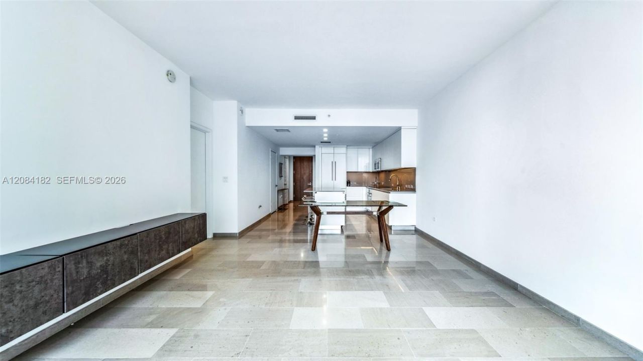 68 SE 6th St , Unit 1605, Miami, FL 33131 Photo