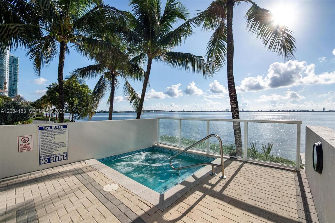 665 NE 25th St , Unit 403, Miami, FL 33137 Photo