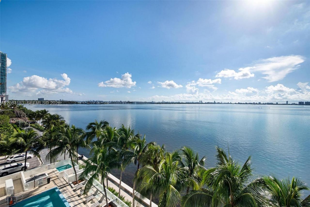 665 NE 25th St , Unit 403, Miami, FL 33137 Photo
