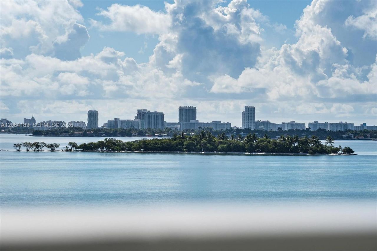 665 NE 25th St , Unit 403, Miami, FL 33137 Photo
