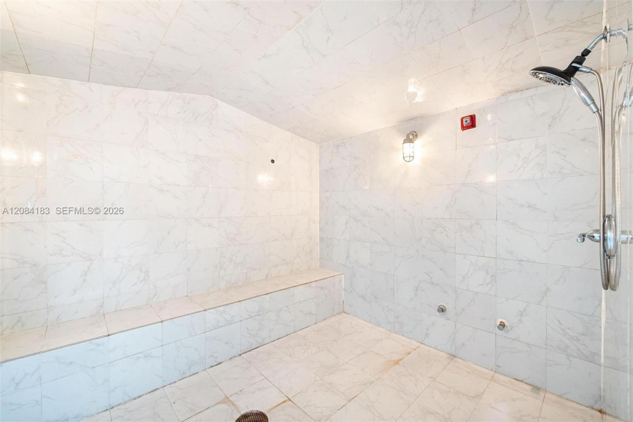 665 NE 25th St , Unit 403, Miami, FL 33137 Photo