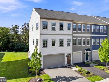 206 CROFTON COURT, STEPHENSON, VA 22656