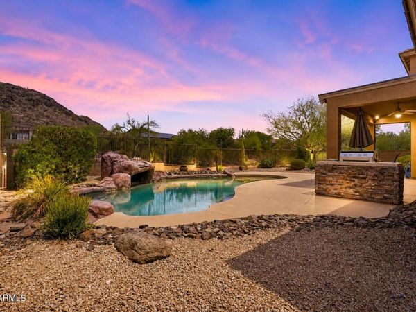 8342 W BUCKHORN Trail, Peoria, AZ 85383
