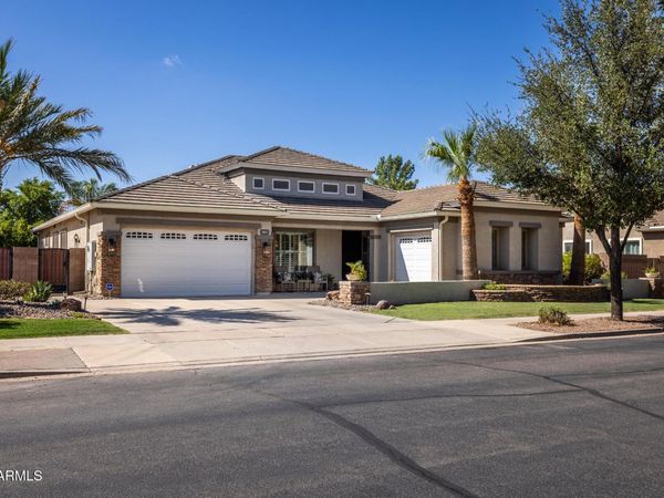 18653 E ARROWHEAD Trail, Queen Creek, AZ 85142