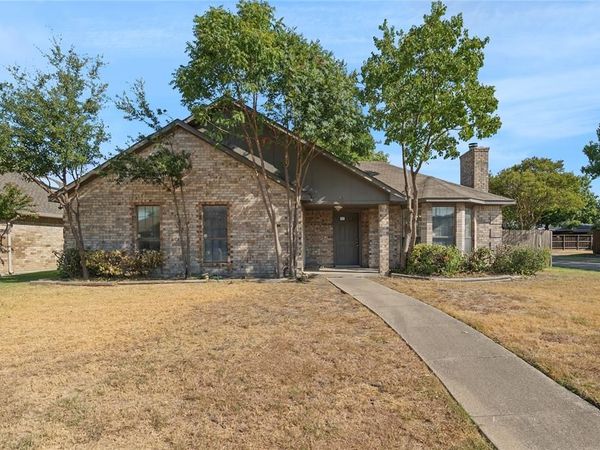 1933 Lavaca Trail, Carrollton, TX 75010