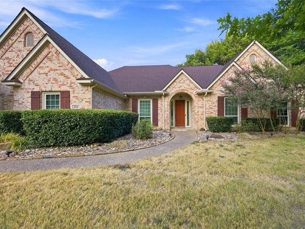4518 Pecan Creek Drive , Midlothian, TX 76065