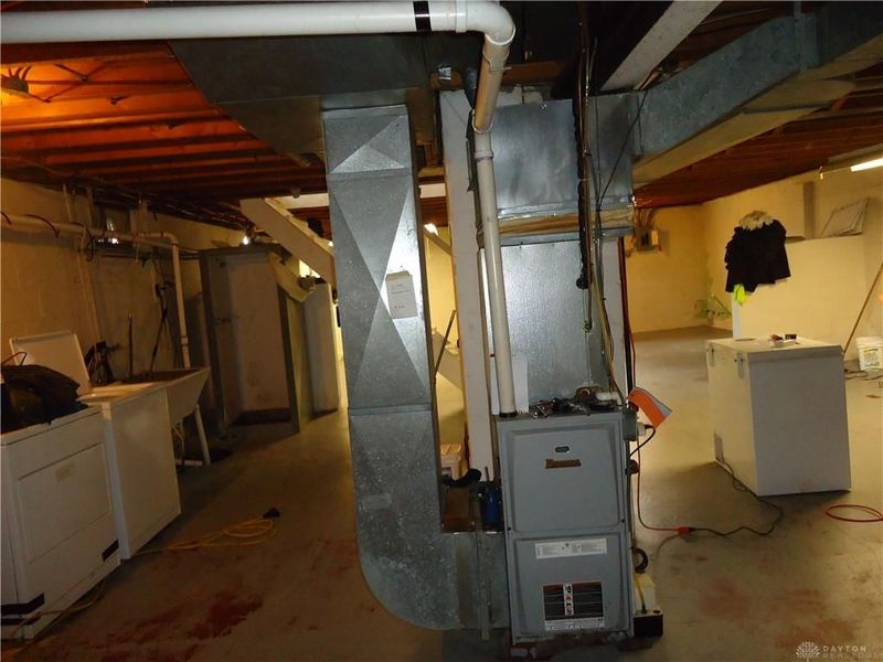6066 Aaron Lane, Huber Heights, OH 45424 Photo 14