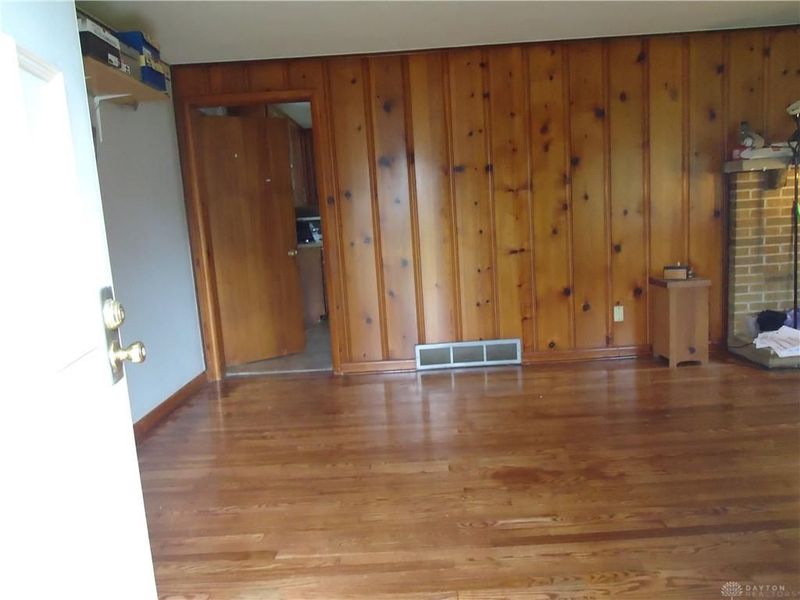 6066 Aaron Lane, Huber Heights, OH 45424 Photo 2