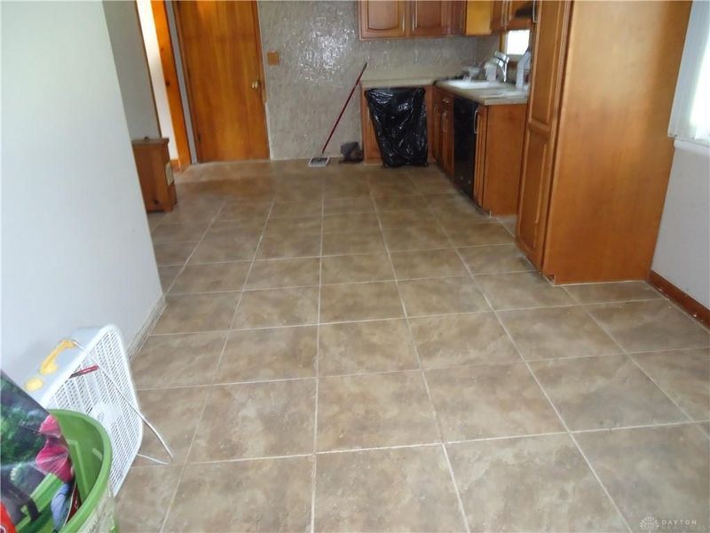 6066 Aaron Lane, Huber Heights, OH 45424 Photo 32