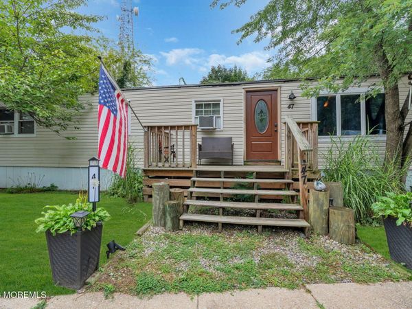 47 Tuyahov Boulevard, Toms River, NJ 08755