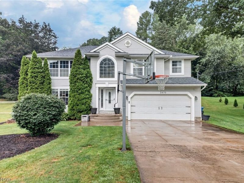 3470 Madora Avenue, Green, OH 44319 Photo 2