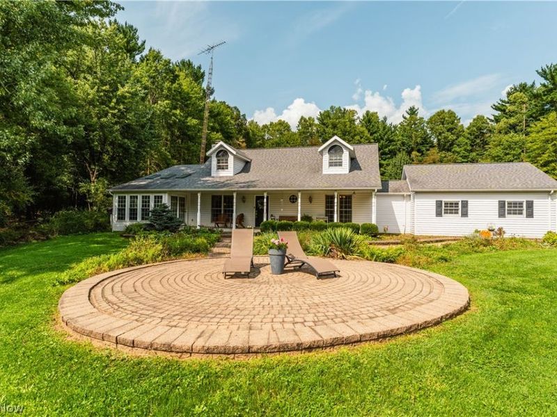 5556 Blacksnake Hill Road NE, Dover, OH 44622 Photo 1