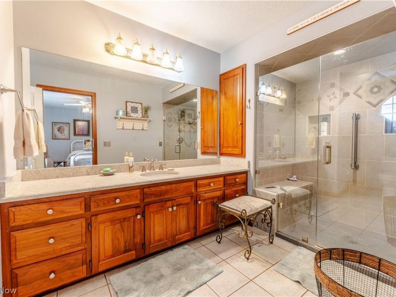 5556 Blacksnake Hill Road NE, Dover, OH 44622 Photo 15