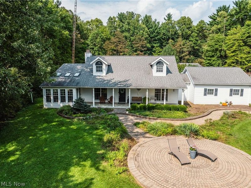 5556 Blacksnake Hill Road NE, Dover, OH 44622 Photo 2