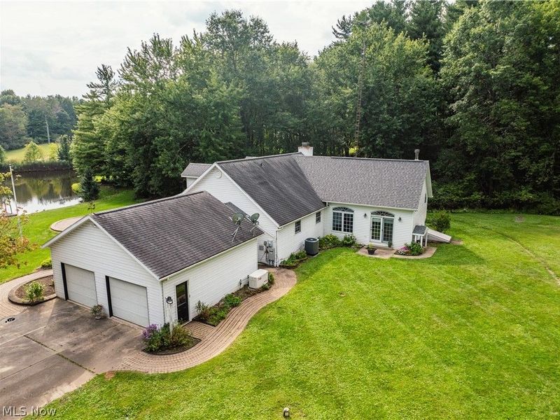 5556 Blacksnake Hill Road NE, Dover, OH 44622 Photo 3