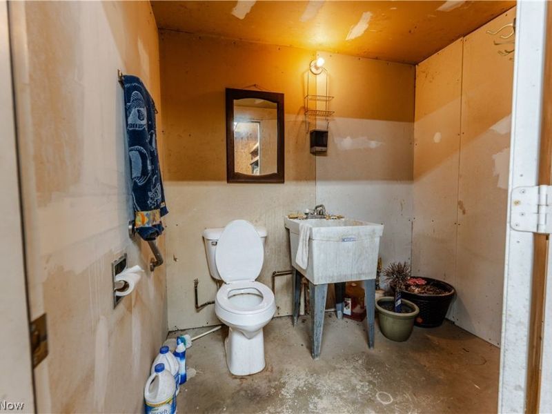 5556 Blacksnake Hill Road NE, Dover, OH 44622 Photo 38