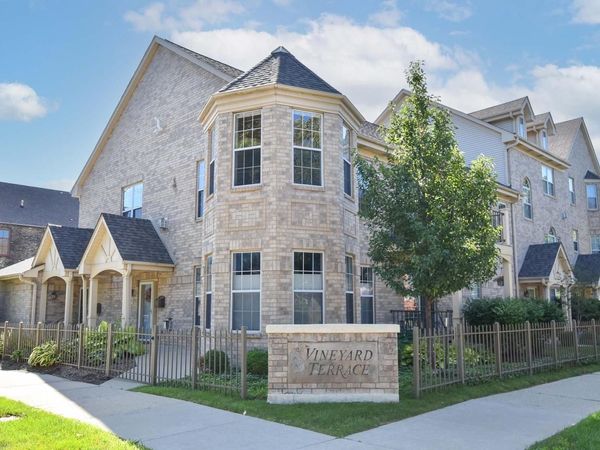 339 W Vine STREET, Milwaukee, WI 53212