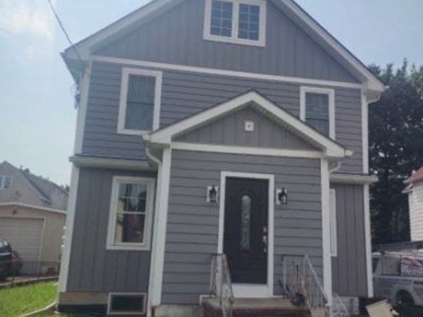 16 Bellevue St, Elizabeth, NJ 07202