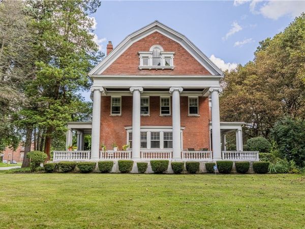 1340 East Avenue , Rochester, NY 14610