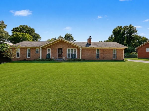 609 Cumberland Dr , Columbia, TN 38401