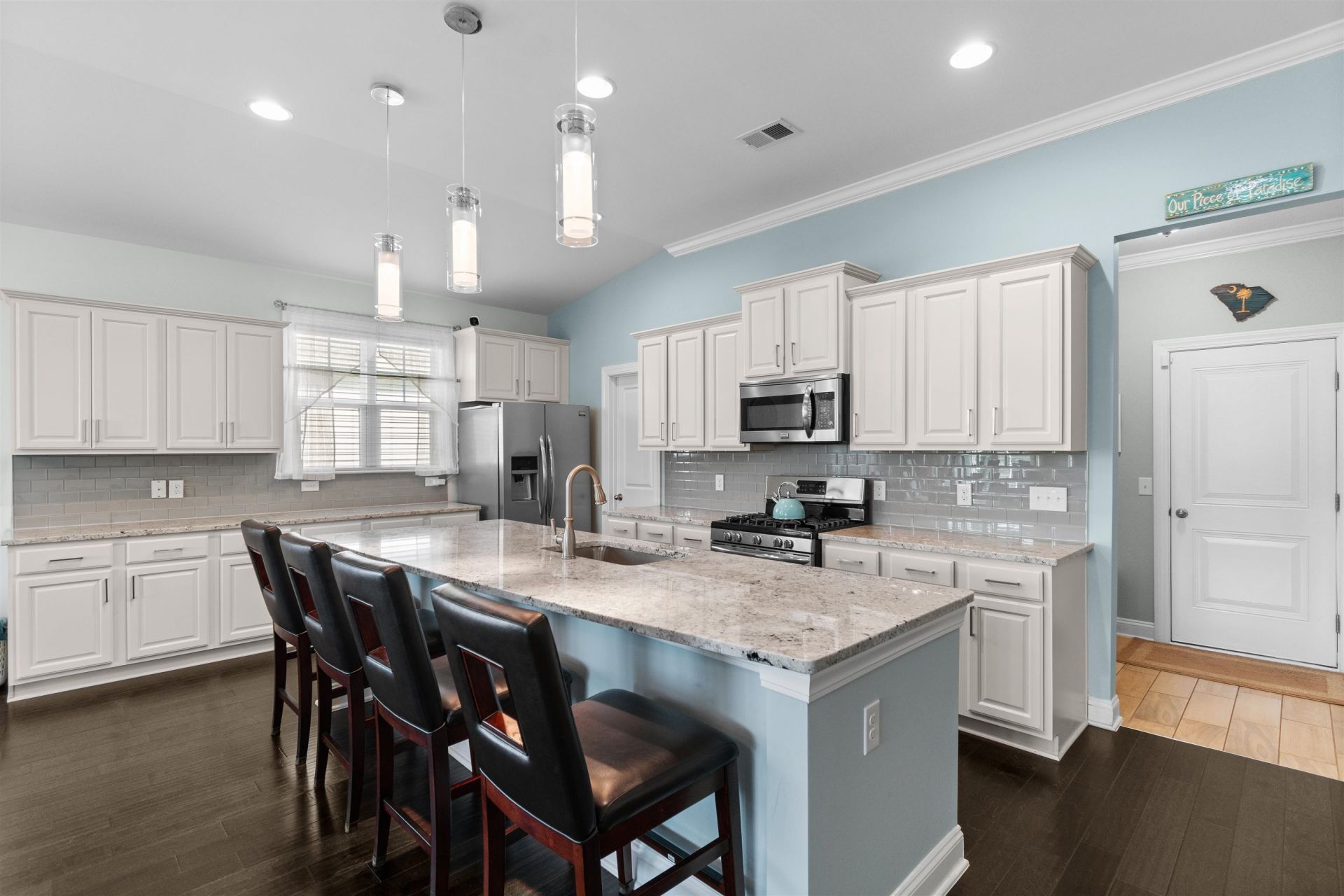 640 Belle Dr. Photo 4