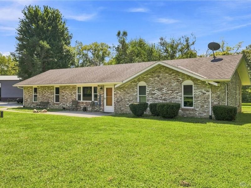 12416 Eagle Road, New Lebanon, OH 45345 Photo 2