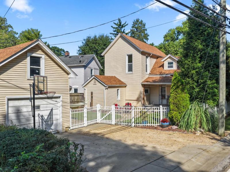 260 Twain Avenue, Cincinnati, OH 45233 Photo 3