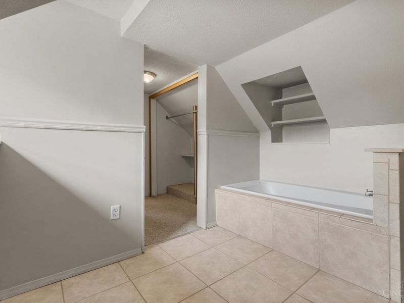260 Twain Avenue, Cincinnati, OH 45233 Photo 41