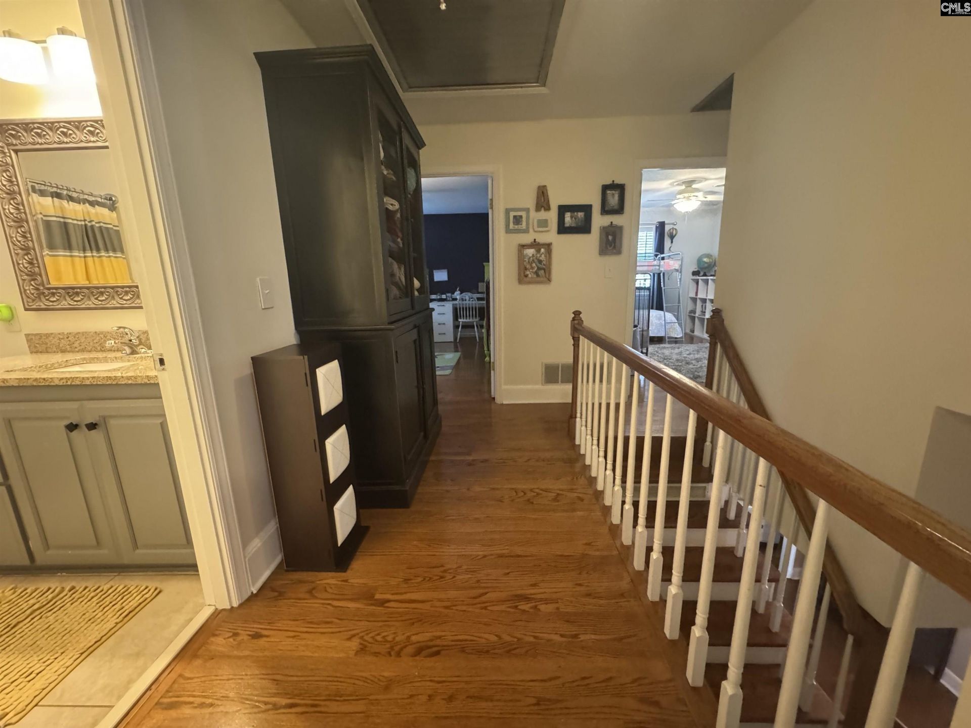 3856 Edinburgh Road Photo 7