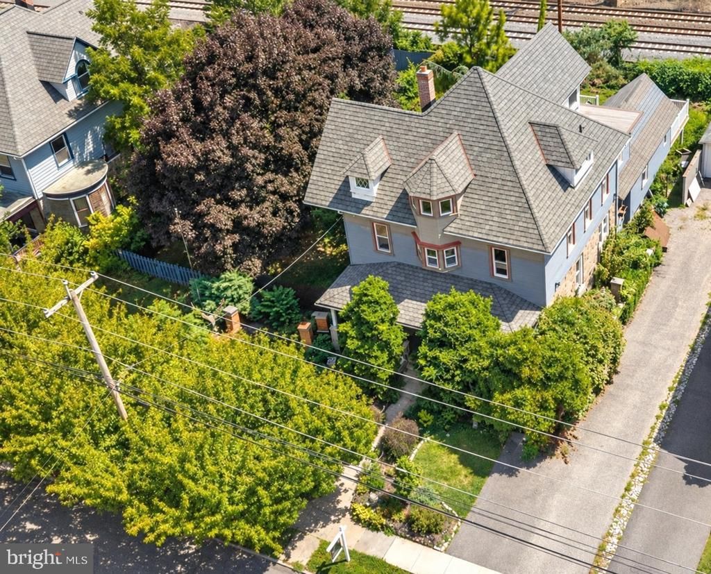 100 W RIDLEY AVENUE, RIDLEY PARK, PA 19078