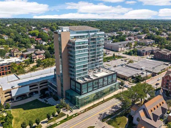 404 E College St, Unit No. 1101 +, Iowa City, IA 52240