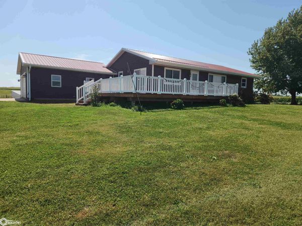 2304 Highway E64, Tama, IA 52339