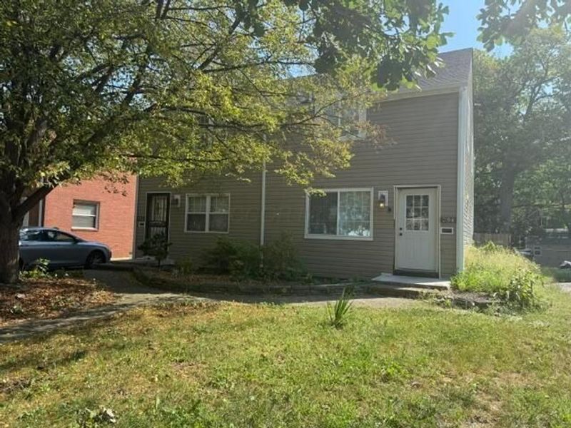 792 S Broadleigh Road , Unit 794, Columbus, OH 43209 Photo 2