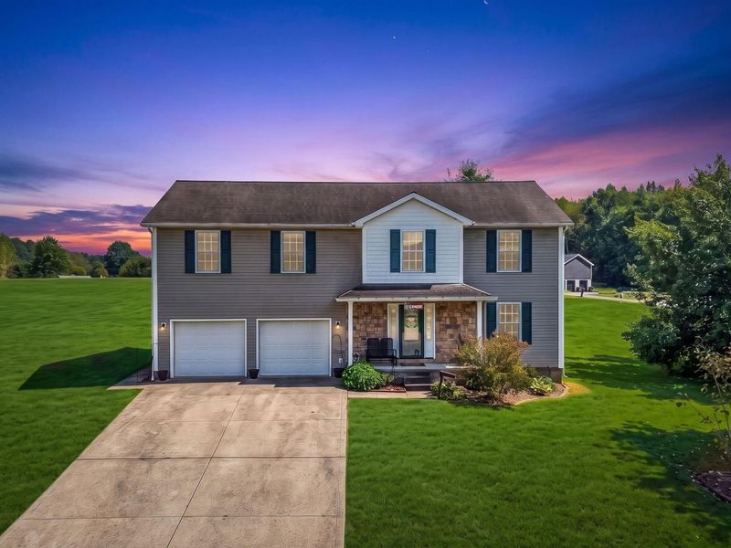 10380 Tyler Court, Glouster, OH 45732 Photo 2