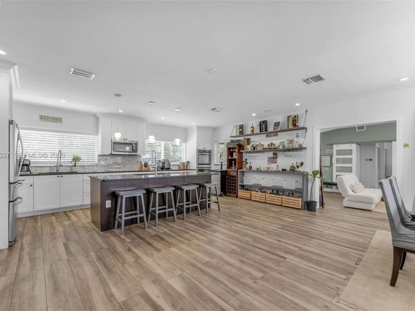 19050 SW 144th Ave , Miami, FL 33177
