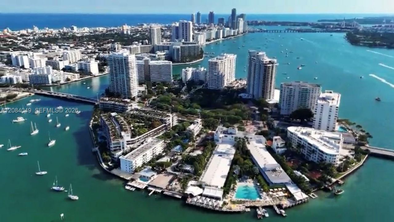 16 Island Ave, Unit 4E, Miami Beach, FL 33139 Photo