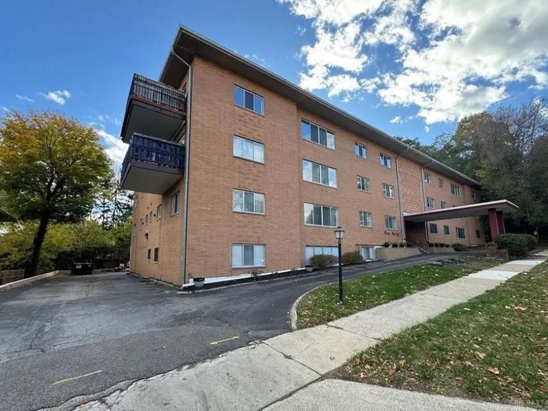 540 Heather Drive, Unit 7, Dayton, OH 45405 Photo 2