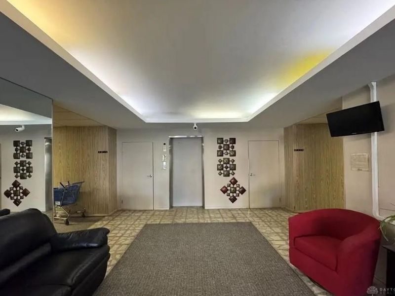540 Heather Drive, Unit 7, Dayton, OH 45405 Photo 3