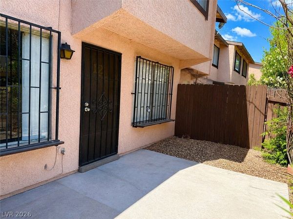 4338 Caliente Street , Unit 12, Las Vegas, NV 89119