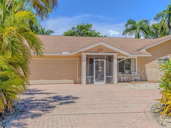 221 Viking WAY , NAPLES, FL 34110