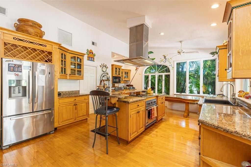 221 Viking Way , Naples, FL 34110 Photo